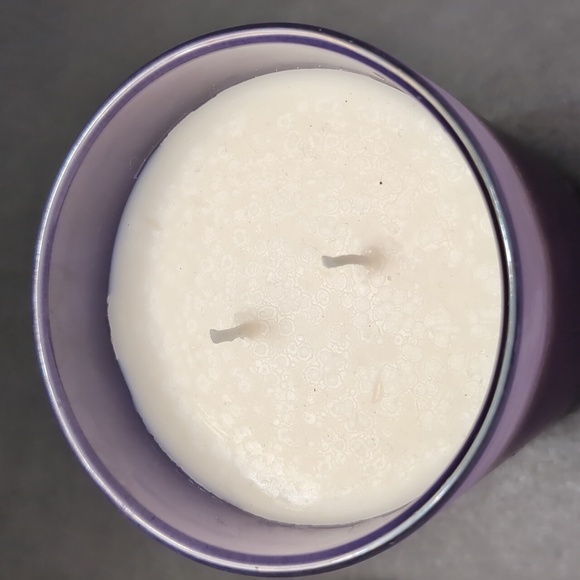 NWOT,DW Home, Relaxing Lavender 2 Wick Candle. - Picture 4 of 7